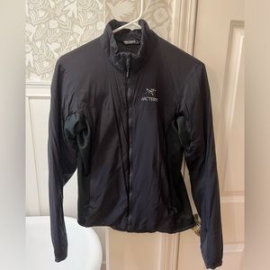 Arc’terxy atom LT jacket size small